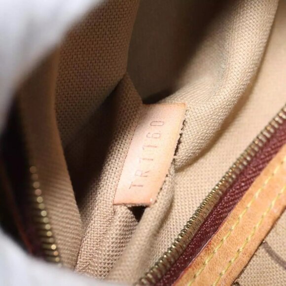 LOUIS VUITTON Monogram Delightful MM Shoulder Bag - Picture 5 of 16